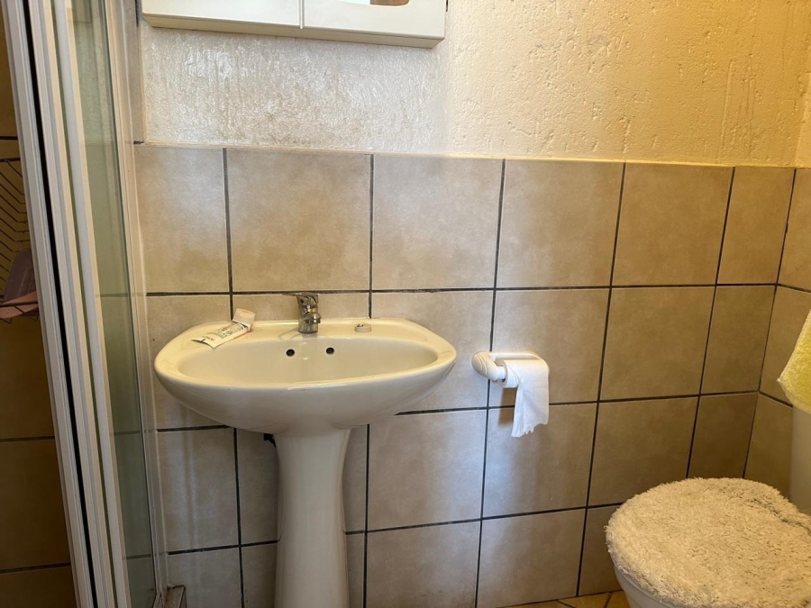 2 Bedroom Property for Sale in Waterval East North West